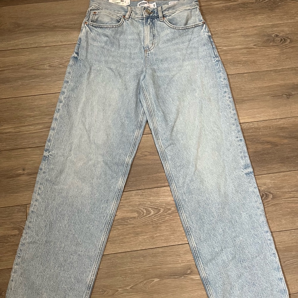 Garage Low Rise Baggy Jeans